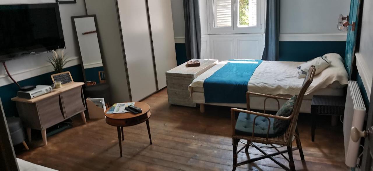 Charmant Studio Au Calme A 5 Min Du Centre Ville Saint-Claude Εξωτερικό φωτογραφία