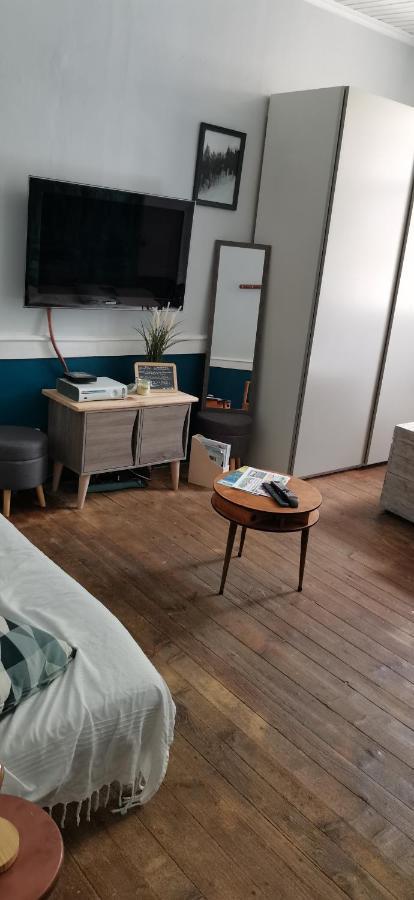 Charmant Studio Au Calme A 5 Min Du Centre Ville Saint-Claude Εξωτερικό φωτογραφία