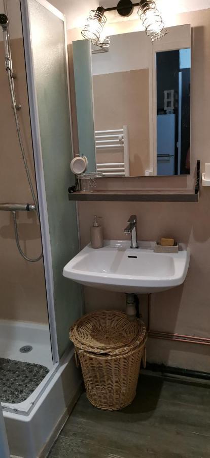Charmant Studio Au Calme A 5 Min Du Centre Ville Saint-Claude Εξωτερικό φωτογραφία