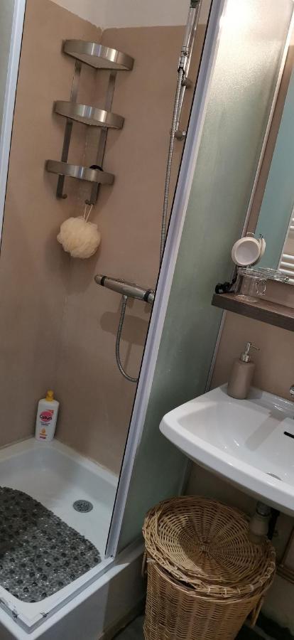 Charmant Studio Au Calme A 5 Min Du Centre Ville Saint-Claude Εξωτερικό φωτογραφία