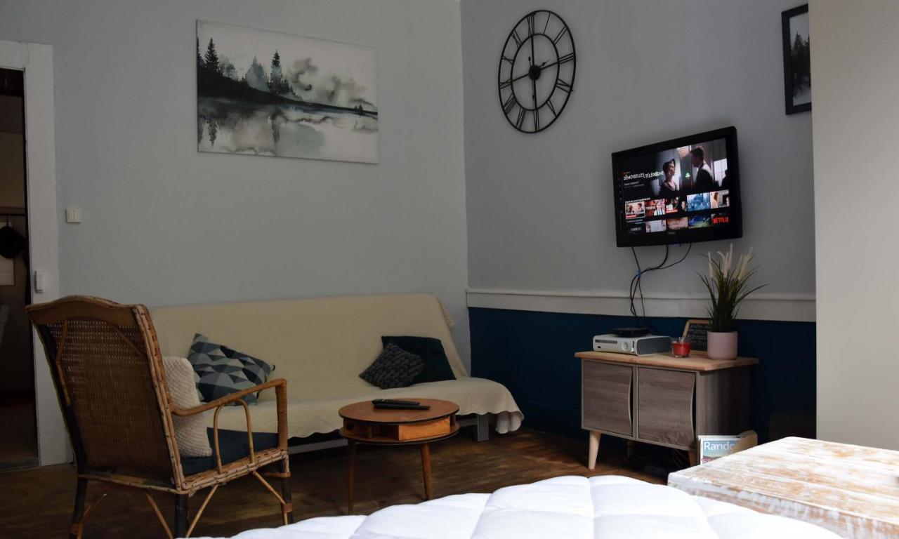 Charmant Studio Au Calme A 5 Min Du Centre Ville Saint-Claude Εξωτερικό φωτογραφία